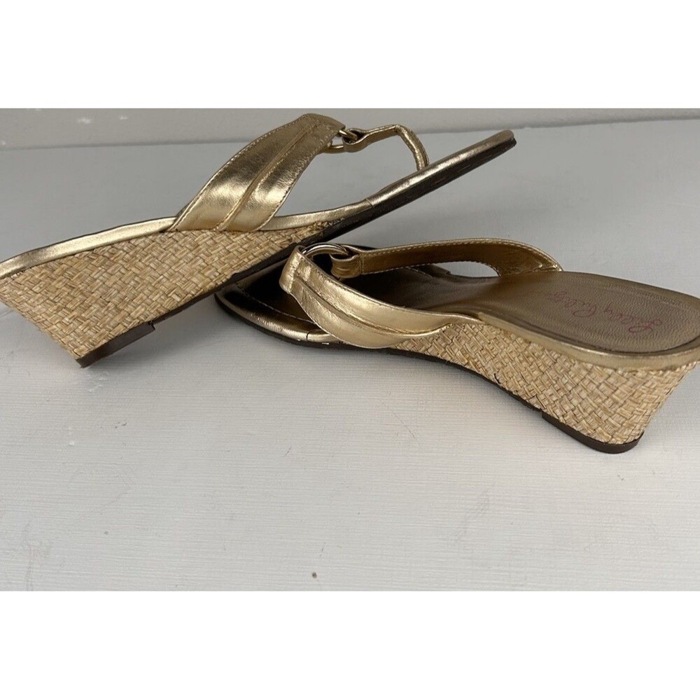 LILLY PULITZER WOMEN'S MCKIM GOLD LEATHER Woven Wedge Thong Slide Sandal 7.5 - Picture 8 of 9